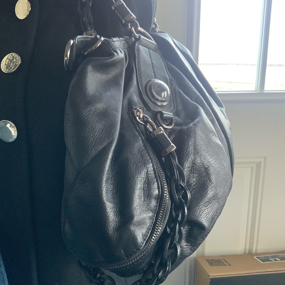 Preloved Gucci Galaxy Bag - Picture 4 of 14